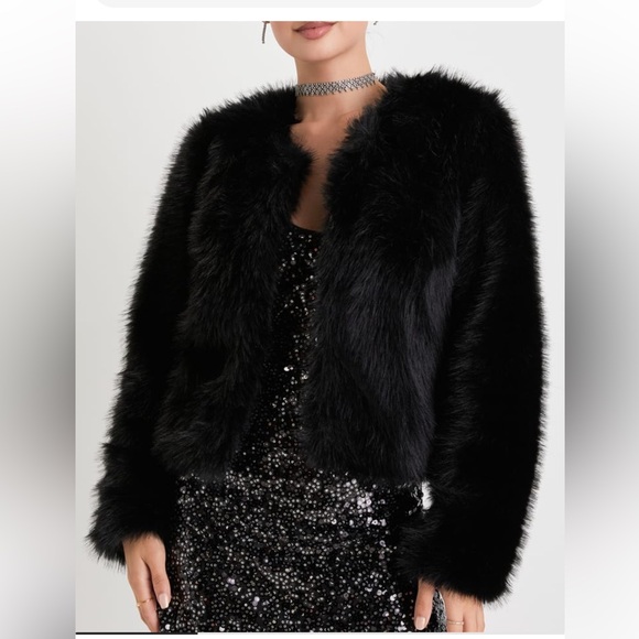 Lulus Fur Black Jacket- Sz M NWOT - Picture 4 of 8